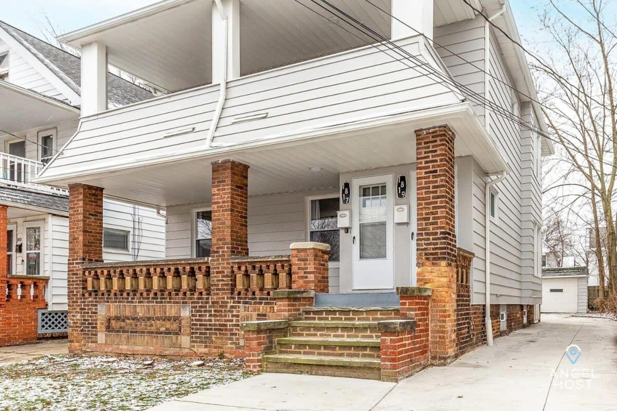 Newly Remodeled Apt, South Hills Old Brooklyn Area Cleveland Exterior foto